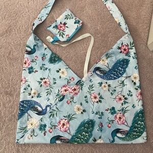 These are shoulder cross fabric bags made by Lina’s creation. Very beautiful.